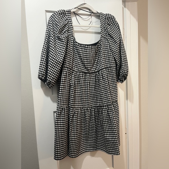 Small Babydoll Dress From Francesca’s - Picture 2 of 2